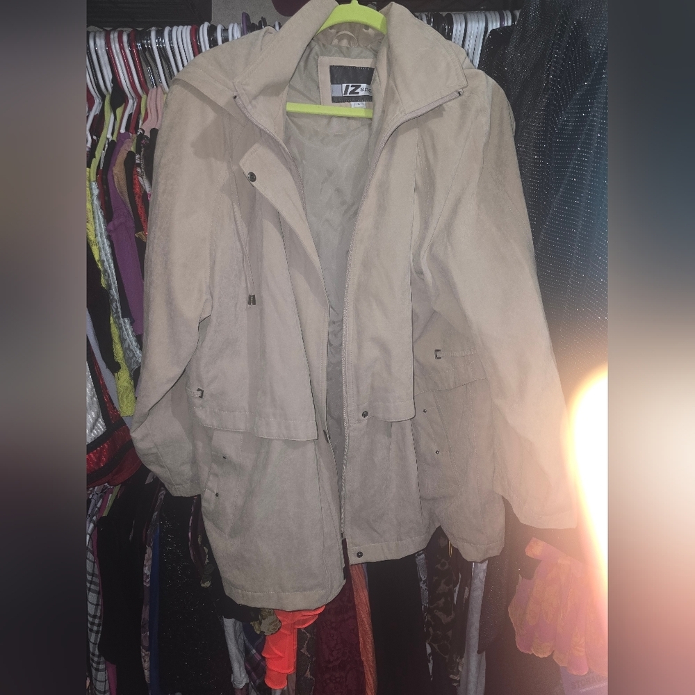 IZ SPORT JACKET LARGE